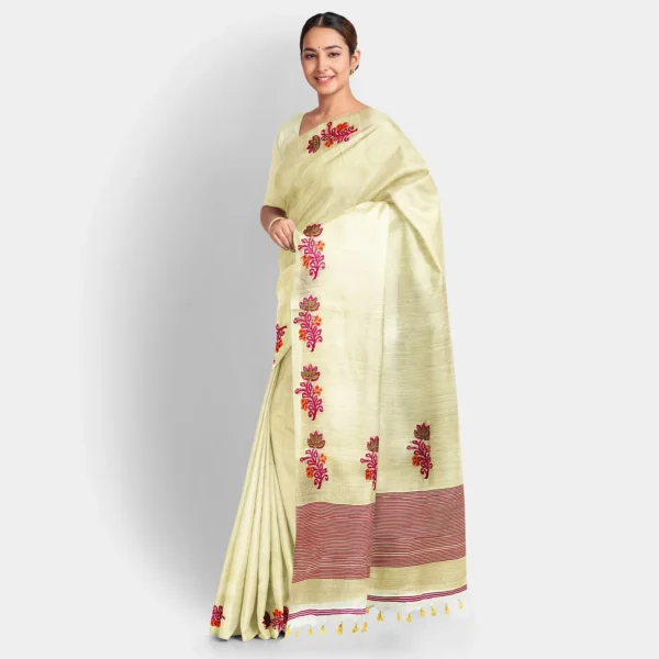 Cream Jamdani Work Matka Silk Saree - Image 2