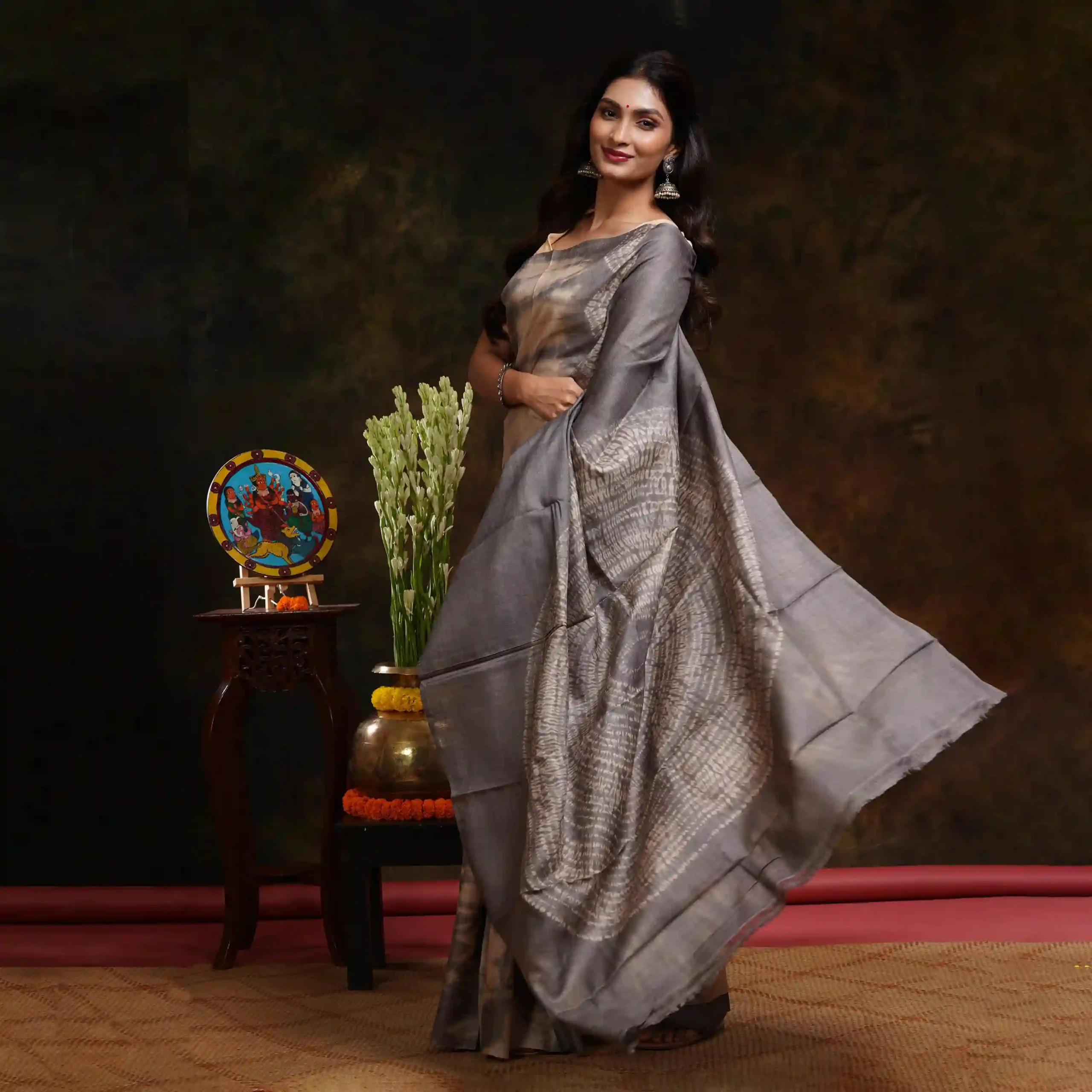Gachi Tussar Shibori Printed Saree - Image 3