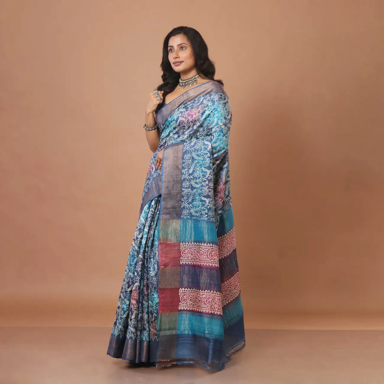 Blue Block Printed Tussar Silk Saree with Zari Border and Contrast Pallu - Image 4