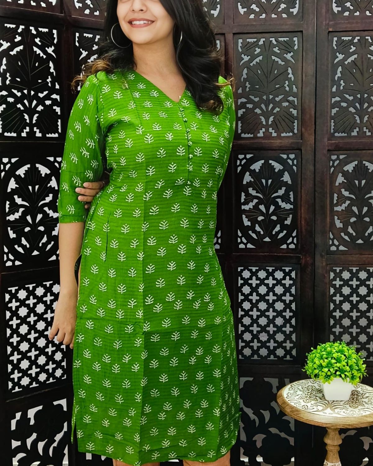 Handwoven Silk Kurtas - Leaf Green - Image 3