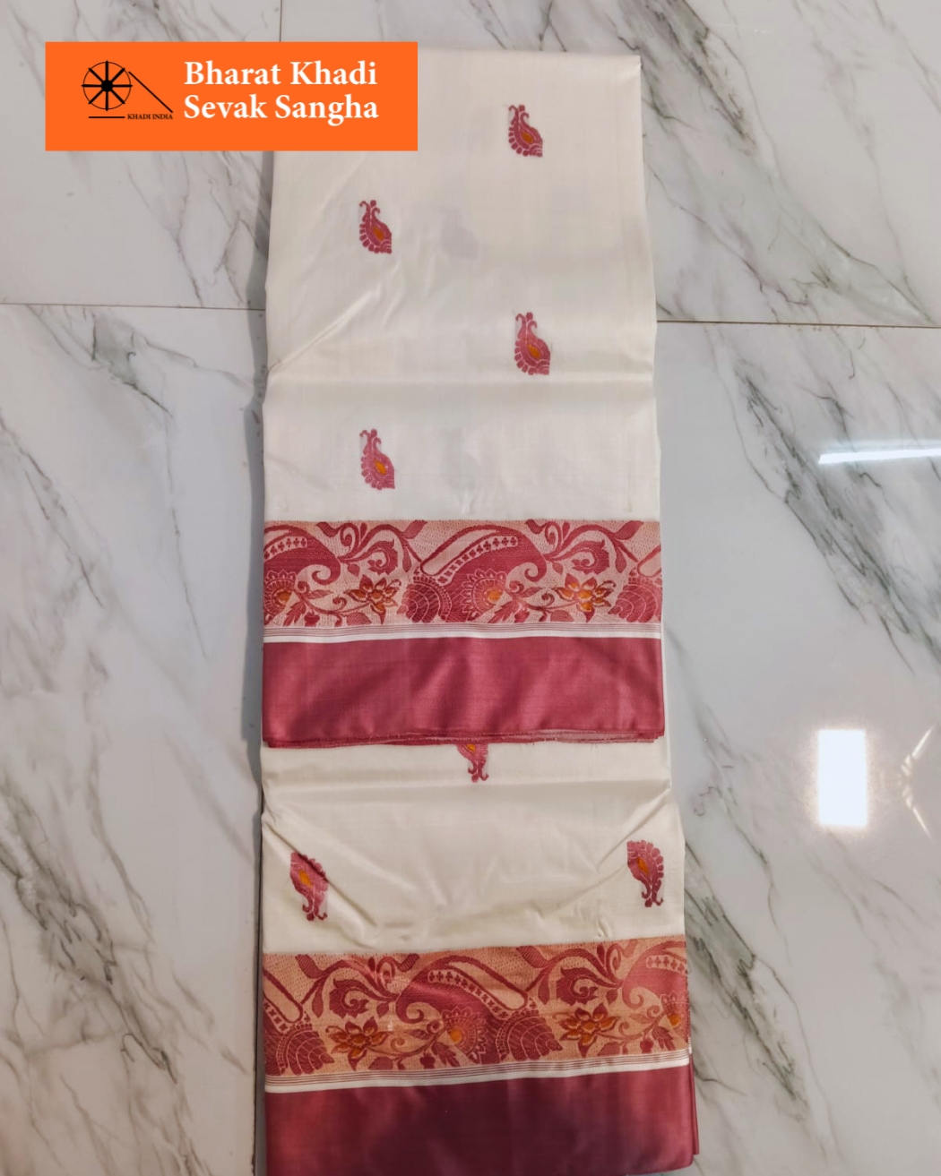 Off-white with Dusty Rose Motifs Garad Silk Saree - Image 3